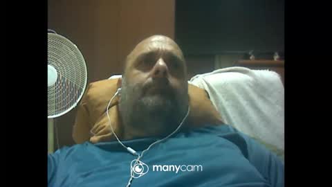 Snapshot of zeusdioss chatting on 9, 5, 2026 zeusdioss online show from 9, 5, 2026