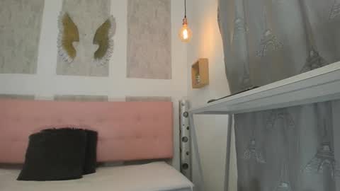 Snapshot of zhamira_21 chatting on 15, 3, 2026 ZHAMIRA ANDRES online show from 15, 3, 2026