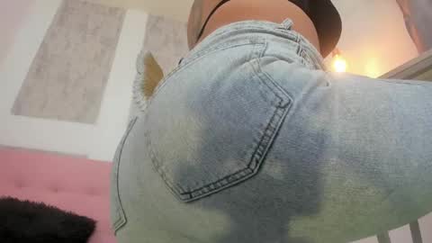 Snapshot of zhamira_21 chatting on 3, 4, 2026 ZHAMIRA ANDRES online show from 3, 4, 2026