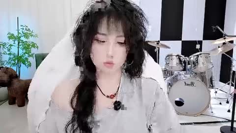 zhen online show from 19, 9, 2025