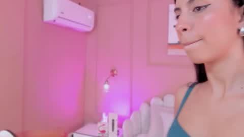 Snapshot of zia_cooper chatting on 19, 2, 2026 ZIA online show from 19, 2, 2026