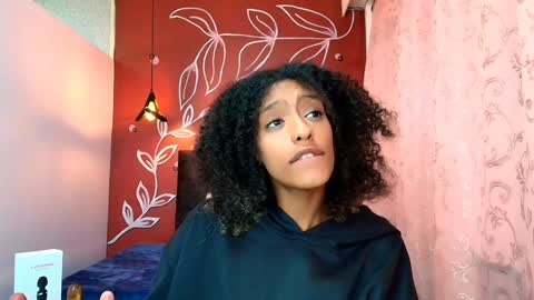 Zia Green online show from 22, 1, 2025