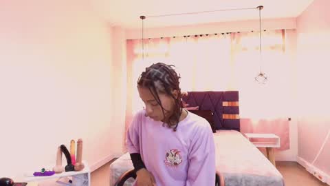 Zia Green online show from 5, 2, 2025