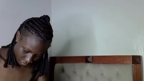 Snapshot of zia_vier chatting on 1, 5, 2026 flavian online show from 1, 5, 2026