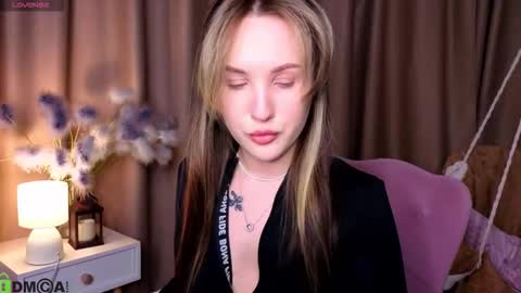 Snapshot of zlata__fox chatting on 2, 2, 2026 Zlata Mon Tue Thu Fri Sun Sa GMT 3 0000pm - 0600pm online show from 2, 2, 2026