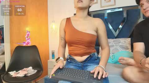 Zoe and dylan  online show from 8, 11, 2025