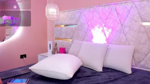 zoe_blosson online show from 3, 6, 2026