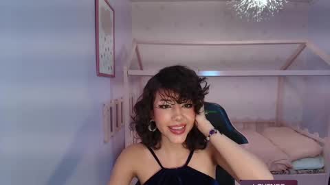 zoe_ch_ online show from 9, 1, 2025