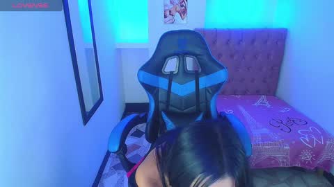 Z O E online show from 30, 1, 2025