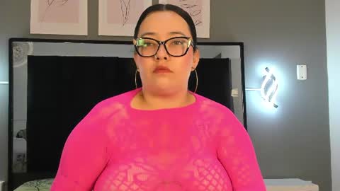 zoe_curvyy online show from 6, 7, 2026