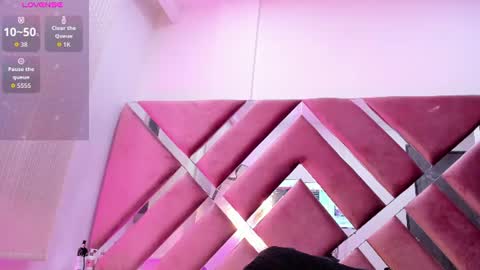 zoe_evaanss_ online show from 17, 6, 2026