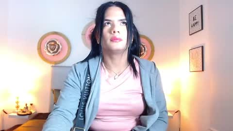 zoe_hecate online show from 17, 5, 2026