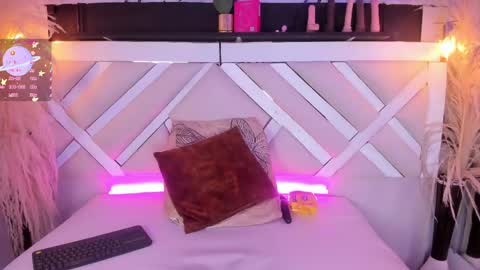 Zoey  online show from 24, 5, 2026