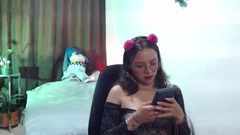 Snapshot of zoe_khall chatting on 9, 1, 2026 ZOE online show from 9, 1, 2026