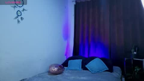 Snapshot of zoe_khall chatting on 26, 2, 2026 ZOE online show from 26, 2, 2026