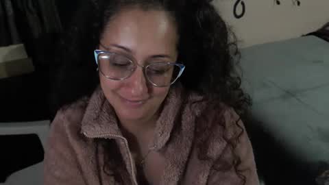 Zoe Koller online show from 22, 4, 2026