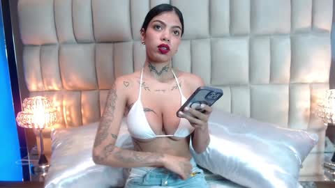 CAMILA online show from 4, 1, 2025