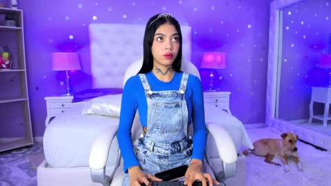 CAMILA online show from 4, 2, 2025