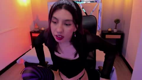 zoe_moreau online show from 18, 2, 2026