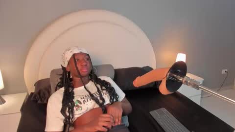 zoe_pinkett online show from 14, 3, 2026