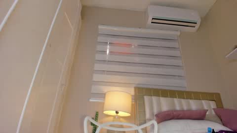 Hi guys i am Zoe  online show from 29, 1, 2025