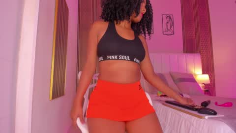 Hi guys i am Zoe  online show from 1, 10, 2025