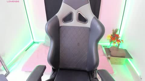 zoe_sullivan_ online show from 26, 12, 2024