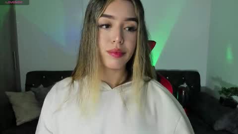  zoee jackson online show from 7, 11, 2025