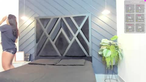 Zoe 3 online show from 15, 9, 2025