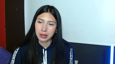 Laura  online show from 20, 12, 2024