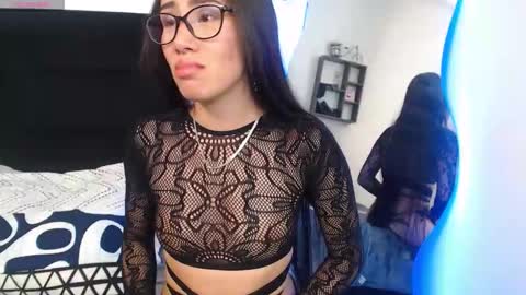 Laura  online show from 9, 9, 2025