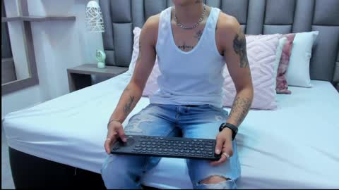 Zoe Krug online show from 1, 4, 2026