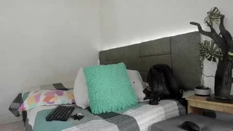 Zoel Amber online show from 12, 4, 2026