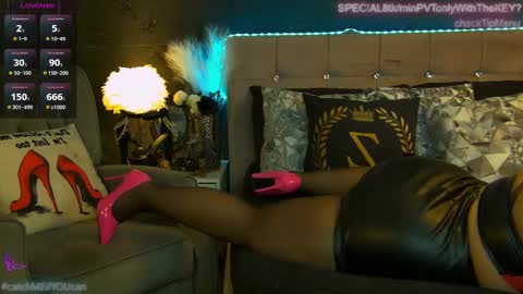 Snapshot of zoemesmerizee chatting on 18, 5, 2026 ZoeMesmerize online show from 18, 5, 2026
