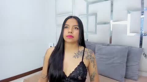 ZoeSwam online show from 11, 3, 2025