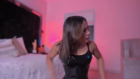 zoevidal_ online show from 22, 9, 2025