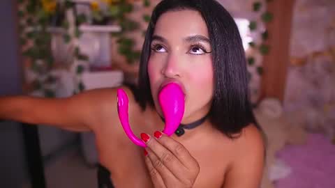 zoey fox  online show from 10, 6, 2026