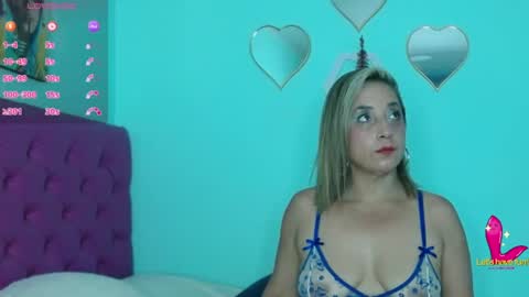 Snapshot of zoeycarter__ chatting on 7, 7, 2026 Zoey online show from 7, 7, 2026