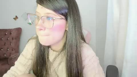 Snapshot of zooeybelair chatting on 1, 6, 2026 Alicie online show from 1, 6, 2026