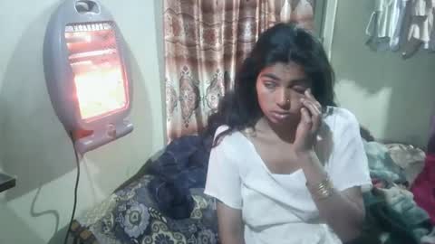 Snapshot of zoyakhan803 chatting on 28, 2, 2025 zoyakhan803 online show from 28, 2, 2025