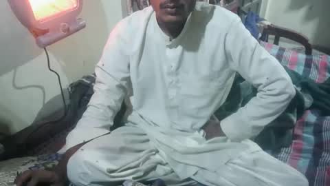 Snapshot of zoyakhan803 chatting on 4, 3, 2025 zoyakhan803 online show from 4, 3, 2025