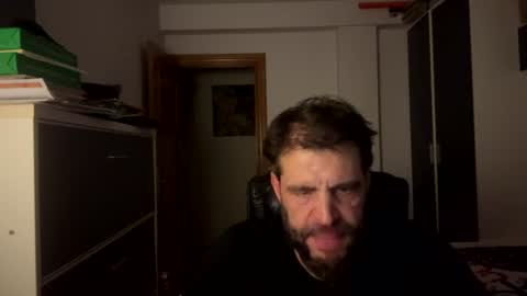 Snapshot of zurdineno chatting on 8, 7, 2026 zurdineno online show from 8, 7, 2026