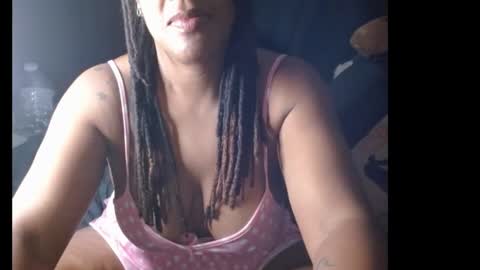 zuriluxe45 online show from 17, 9, 2025