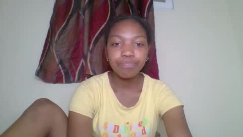 Snapshot of zyraelle_01 chatting on 29, 4, 2026 zyraelle_01 online show from 29, 4, 2026