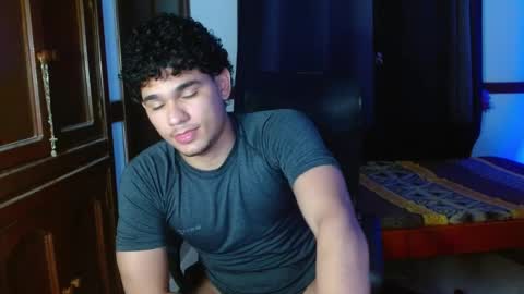 Snapshot of zyrosxk chatting on 17, 1, 2026 antonio felipe online show from 17, 1, 2026