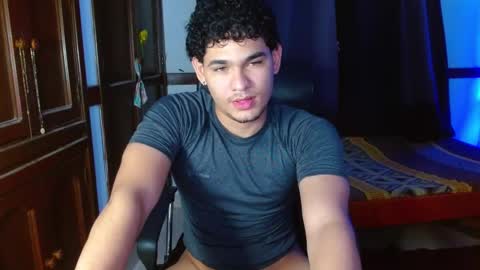 Snapshot of zyrosxk chatting on 18, 1, 2026 antonio felipe online show from 18, 1, 2026