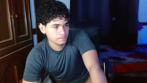 Snapshot of zyrosxk chatting on 2, 2, 2026 antonio felipe online show from 2, 2, 2026