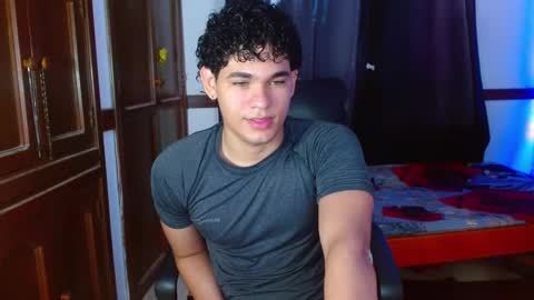 Snapshot of zyrosxk chatting on 7, 2, 2026 antonio felipe online show from 7, 2, 2026