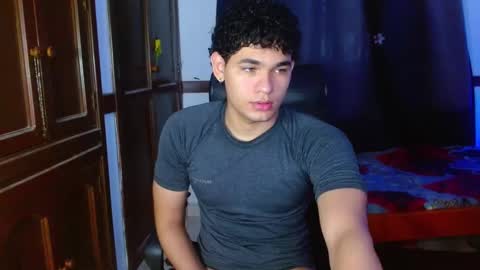 Snapshot of zyrosxk chatting on 9, 2, 2026 antonio felipe online show from 9, 2, 2026