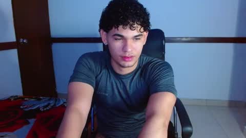 Snapshot of zyrosxk chatting on 27, 2, 2026 antonio felipe online show from 27, 2, 2026